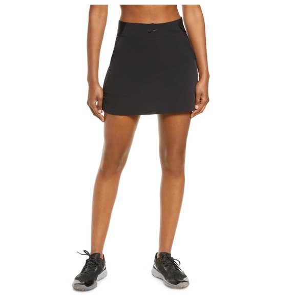 Nike Dresses & Skirts - NIKE Bliss Lux Training Skort in Black/ Clear Size Medium NWT